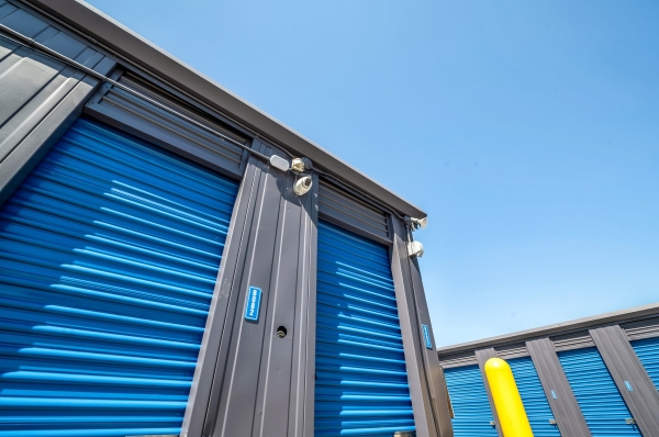 Facility photo: //images.sparefoot.com/medium/236644689f701c63967.jpg