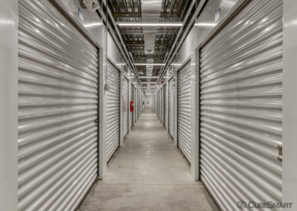 Facility photo: //images.sparefoot.com/medium/236658698af84d81766.jpg