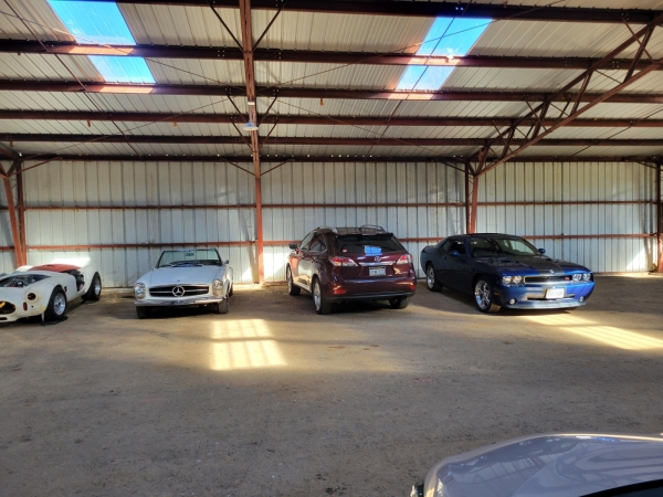 Facility photo: //images.sparefoot.com/medium/236672666c691a6268a.jpg