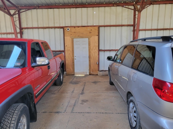 Facility photo: //images.sparefoot.com/medium/236672666c691bec59b.jpg