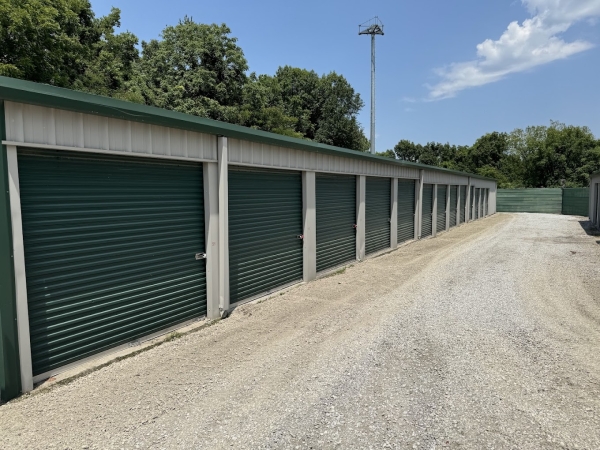 Storage Units at Belleville Self Storage - 8403 Old Saint Louis Road