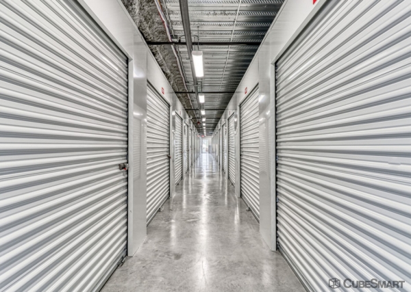 Facility photo: //images.sparefoot.com/medium/23669669030fcb58f57.jpg