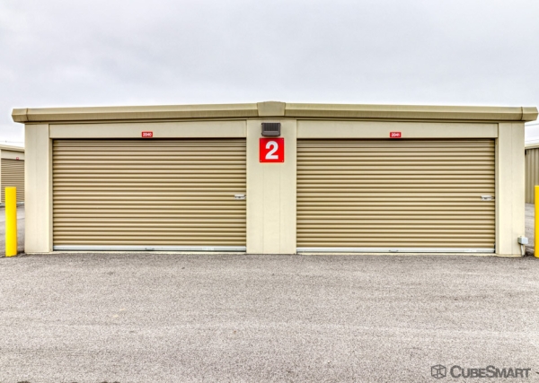 Facility photo: //images.sparefoot.com/medium/236706686f728773fe2.jpg