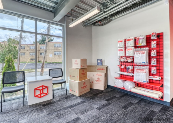 Facility photo: //images.sparefoot.com/medium/23670768834cdd7f420.jpg