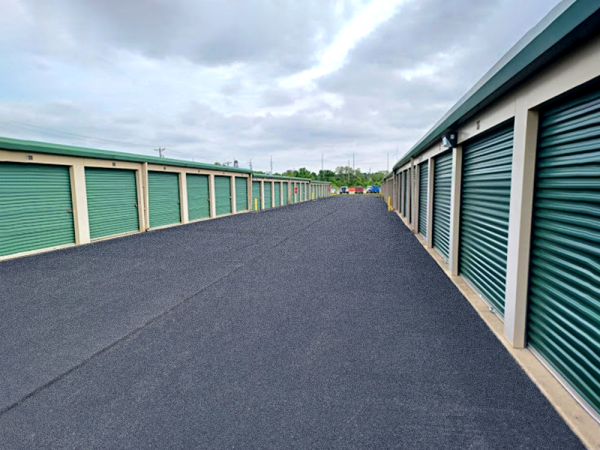Facility photo: //images.sparefoot.com/medium/236767667c3632ba880.png