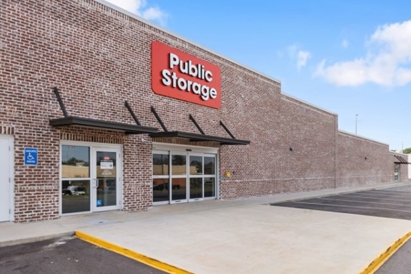 Facility photo: //images.sparefoot.com/medium/23678869f9f31e80104.jpg