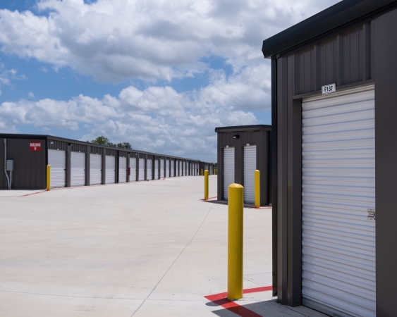 Facility photo: //images.sparefoot.com/medium/23681169135545e6189.jpg