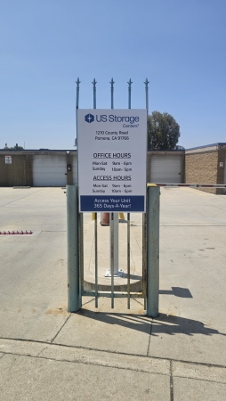 Facility photo: //images.sparefoot.com/medium/23691968a60ea164666.jpg