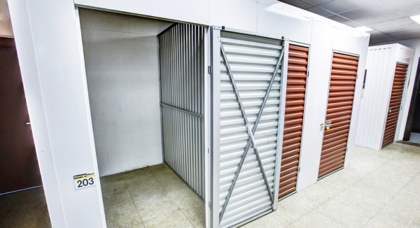 Storage Units at StorageMart - S South Chicago Ave - 6932 South South Chicago Avenue