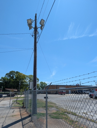 Facility photo: //images.sparefoot.com/medium/2370306a05c79b1a345.jpg
