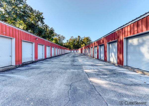 Storage Units at CubeSmart Self Storage AL Saraland Saraland Blvd S - 509 Saraland Boulevard South