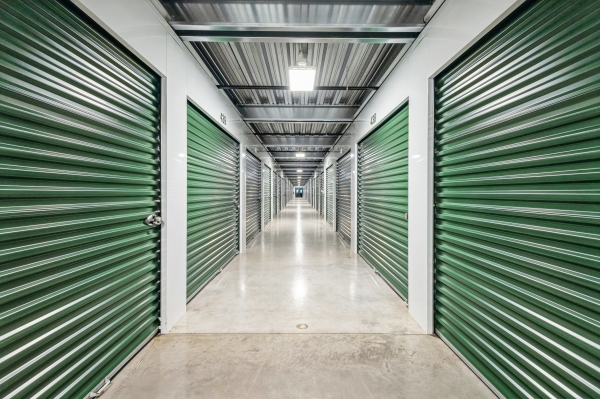 Facility photo: //images.sparefoot.com/medium/23706168dd4e8cd22e6.jpg