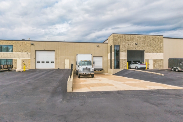 Facility photo: //images.sparefoot.com/medium/23706168dd4e8f31d35.jpg
