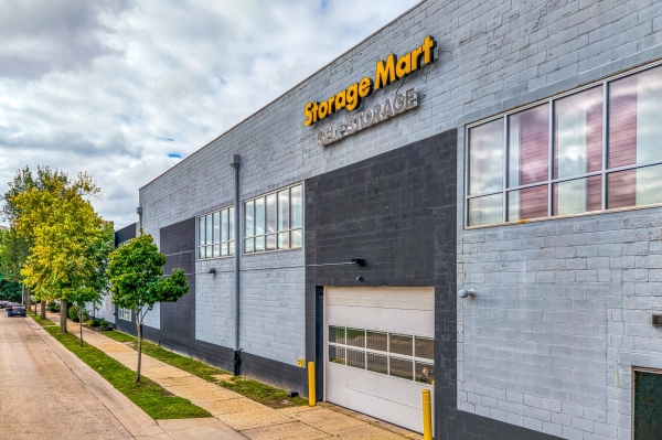 Facility photo: //images.sparefoot.com/medium/23706268dfefcc1778a.jpg