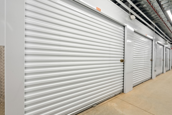 Facility photo: //images.sparefoot.com/medium/237244687e62075a80e.jpeg