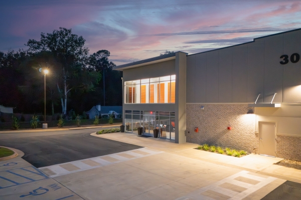 Facility photo: //images.sparefoot.com/medium/237244687e620a70e14.jpg