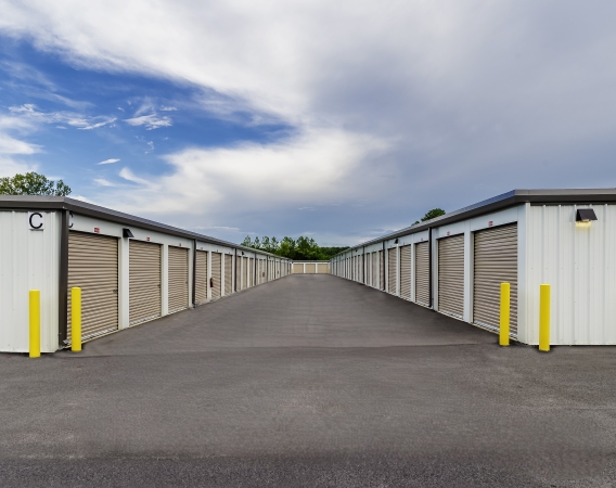 Facility photo: //images.sparefoot.com/medium/23729268aca47076720.jpg