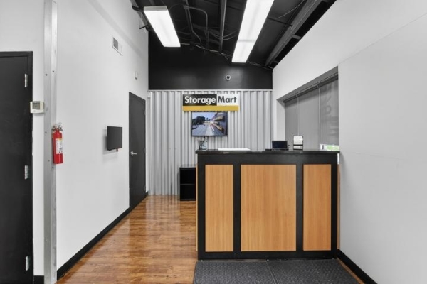 Facility photo: //images.sparefoot.com/medium/2374036a554f4e42afb.jpg