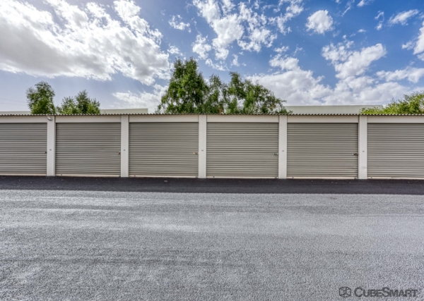 Facility photo: //images.sparefoot.com/medium/23741768cba6d187c9b.jpg