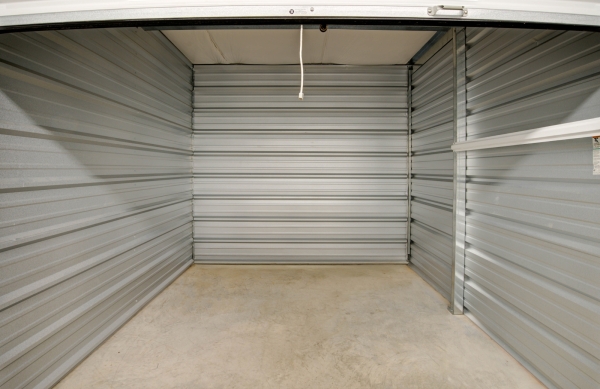 Facility photo: //images.sparefoot.com/medium/237428687eb4c88fcdc.jpg