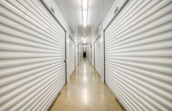 Facility photo: //images.sparefoot.com/medium/237432687eb9e09b1de.jpg