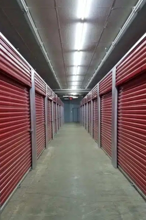 Facility photo: //images.sparefoot.com/medium/23743868de97e01fe06.jpg