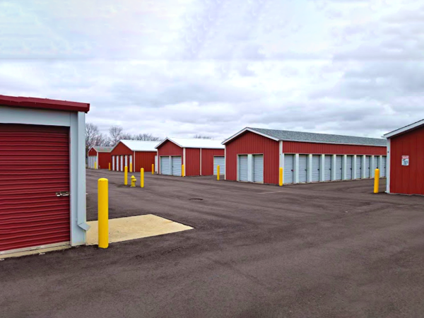 Facility photo: //images.sparefoot.com/medium/23746866b2656acea2e.png