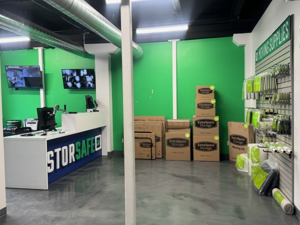 Storage Units at Extra Space Storage - 6555 - Chicago - S Halsted St - 2201 South Halsted Street