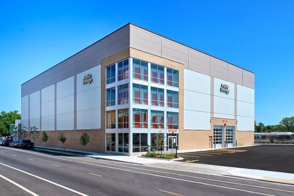 Storage Units at Public Storage - Chicago - 5251 N Kedzie Ave - 5251 N Kedzie Ave
