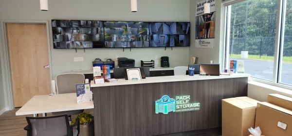 Facility photo: //images.sparefoot.com/medium/23756969e786255b69b.jpg