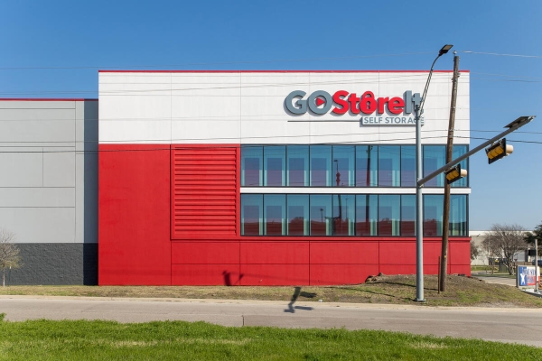 Storage Units at Go Store It - Dallas - 2500 Lone Star Drive - 2500 Lone Star Drive