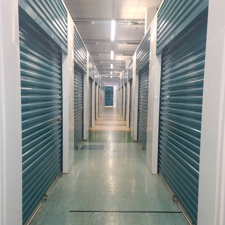 Facility photo: //images.sparefoot.com/medium/237615689c92d768efa.jpg