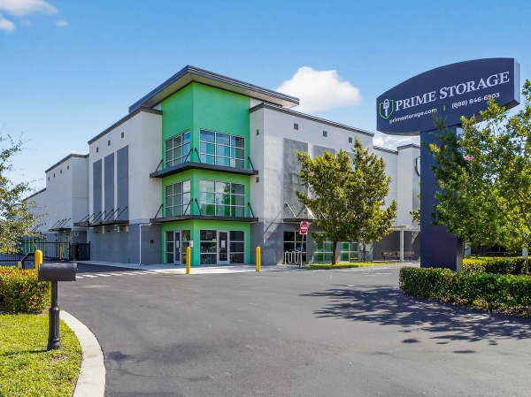 Storage Units at Prime Storage - Stuart SE Federal Hwy - 5051 Southeast Federal Highway