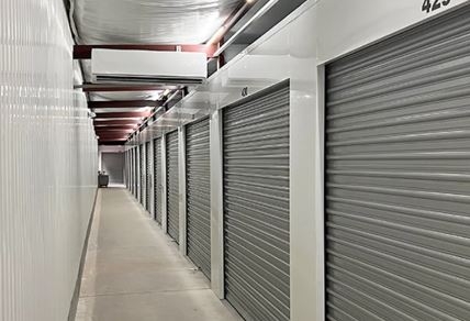 Facility photo: //images.sparefoot.com/medium/237641688b9c7c024fa.jpg