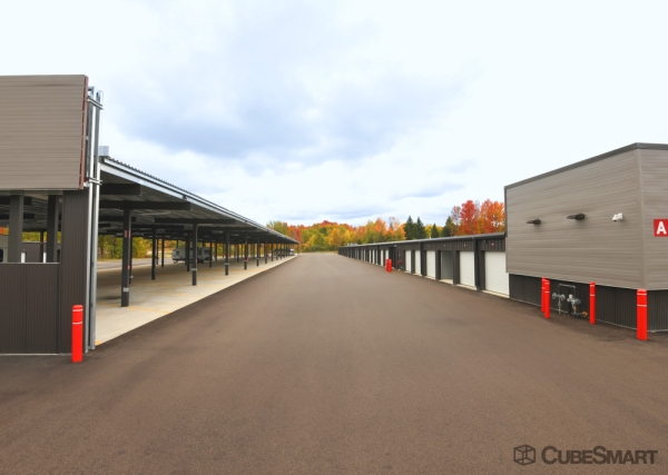 Facility photo: //images.sparefoot.com/medium/23764468946d01e0c75.jpg