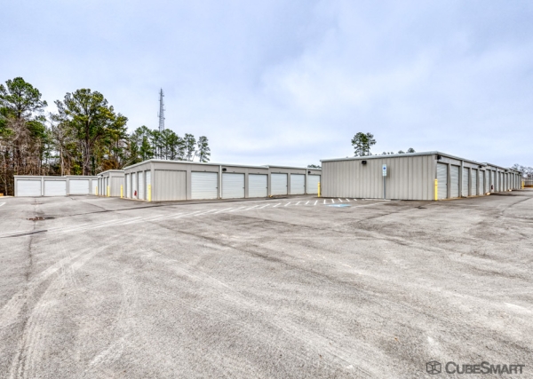 Facility photo: //images.sparefoot.com/medium/23774669e099c1db4db.jpg