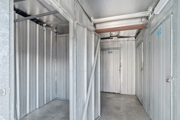 Facility photo: //images.sparefoot.com/medium/23775768afa2bceb7ed.jpg