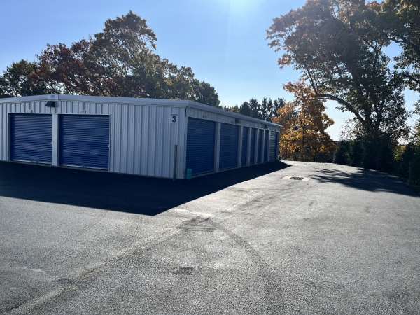 Facility photo: //images.sparefoot.com/medium/23776867191d64ac78d.jpg