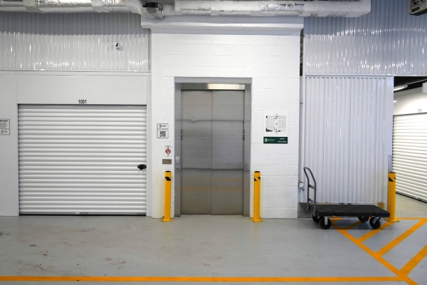 Facility photo: //images.sparefoot.com/medium/237773689e535ec9620.jpg