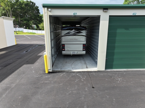 Facility photo: //images.sparefoot.com/medium/237773689e536b610de.jpg