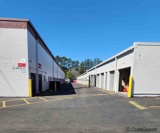 Facility photo: //images.sparefoot.com/medium/237774689460d470547.jpg