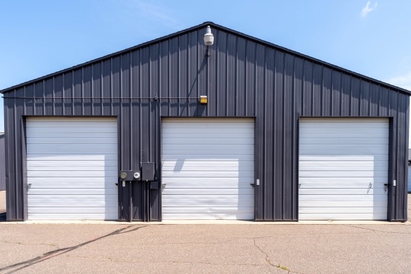 Facility photo: //images.sparefoot.com/medium/2378066914bbe048240.jpg