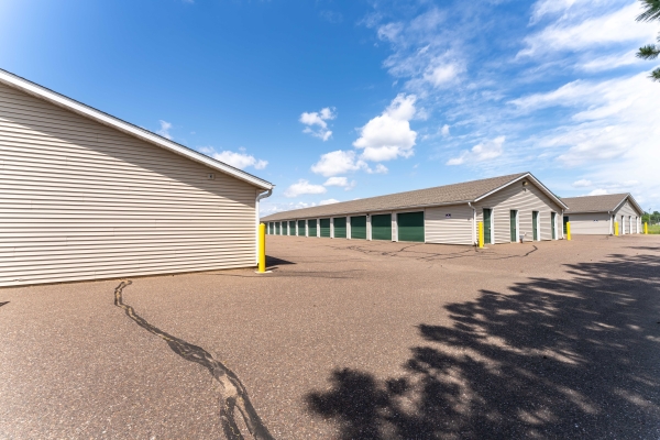 Facility photo: //images.sparefoot.com/medium/2378076914b469256c0.jpg