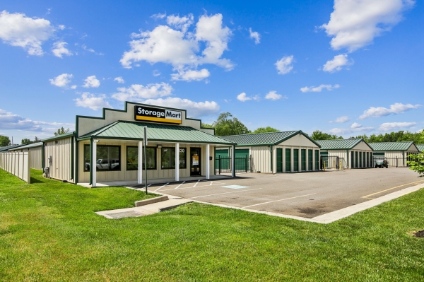Facility photo: //images.sparefoot.com/medium/237892689388ff5529a.jpg
