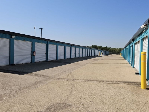 Storage Units at Extra Space Storage - 6553 - Webster - 14640B Highway 3 - 14640 State Highway 3