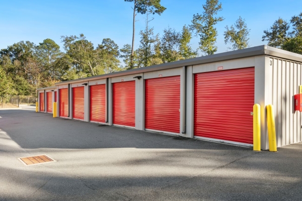 Facility photo: //images.sparefoot.com/medium/2379056994315968a63.jpg
