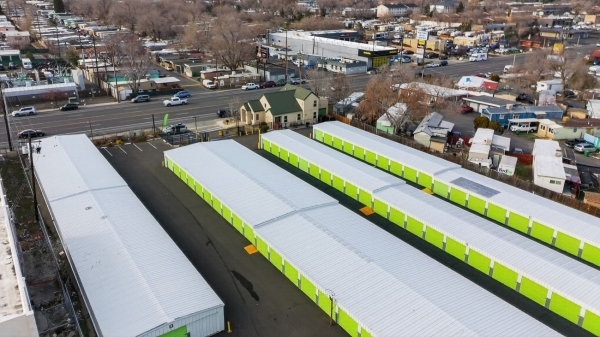 Facility photo: //images.sparefoot.com/medium/23791069943128c3b89.jpg