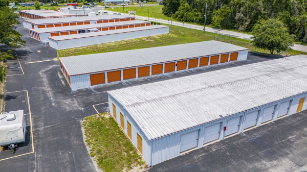 Facility photo: //images.sparefoot.com/medium/23791668f26c1506a16.jpg