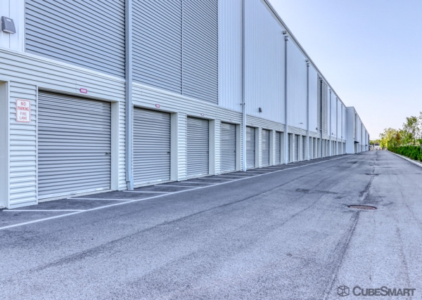 Facility photo: //images.sparefoot.com/medium/23804769dcb0db0e934.jpg