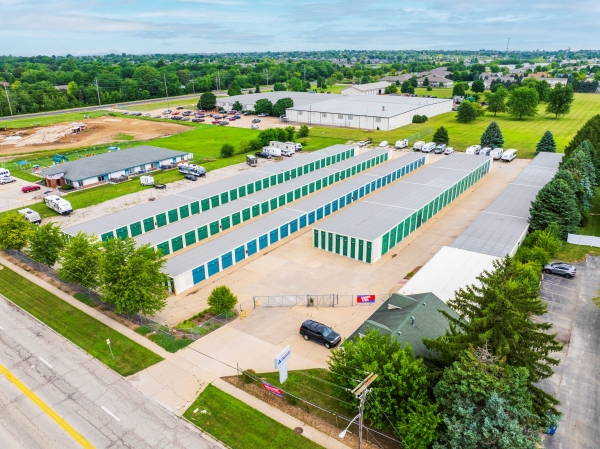 Facility photo: //images.sparefoot.com/medium/238087688928e92e1ed.jpg